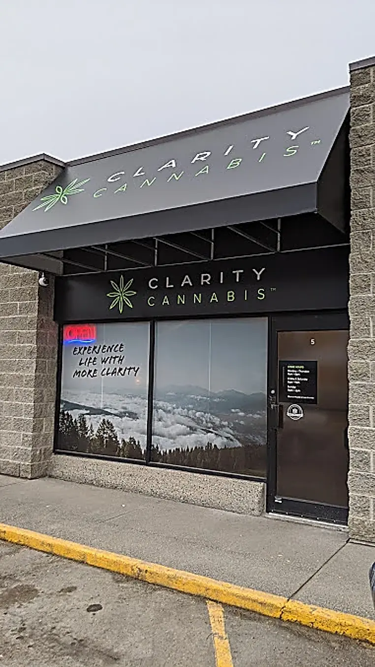 Clarity Cannabis Kamloops storefront